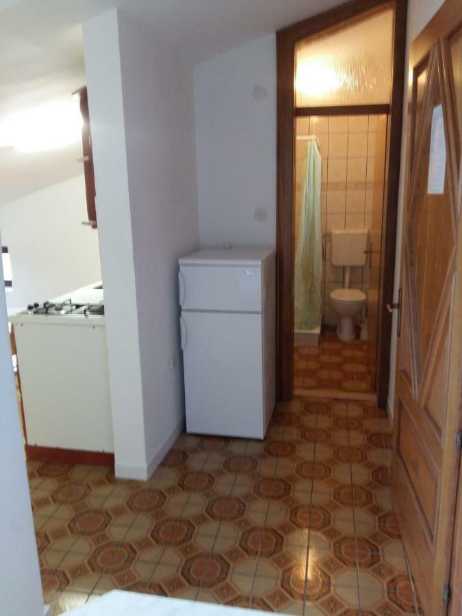 Apartments Villa Cherry ノヴァリャ エクステリア 写真