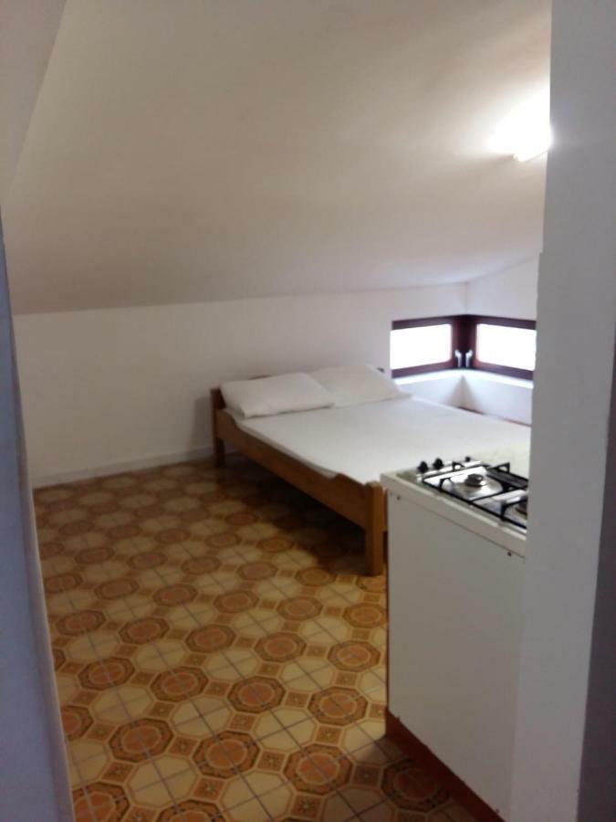 Apartments Villa Cherry ノヴァリャ エクステリア 写真